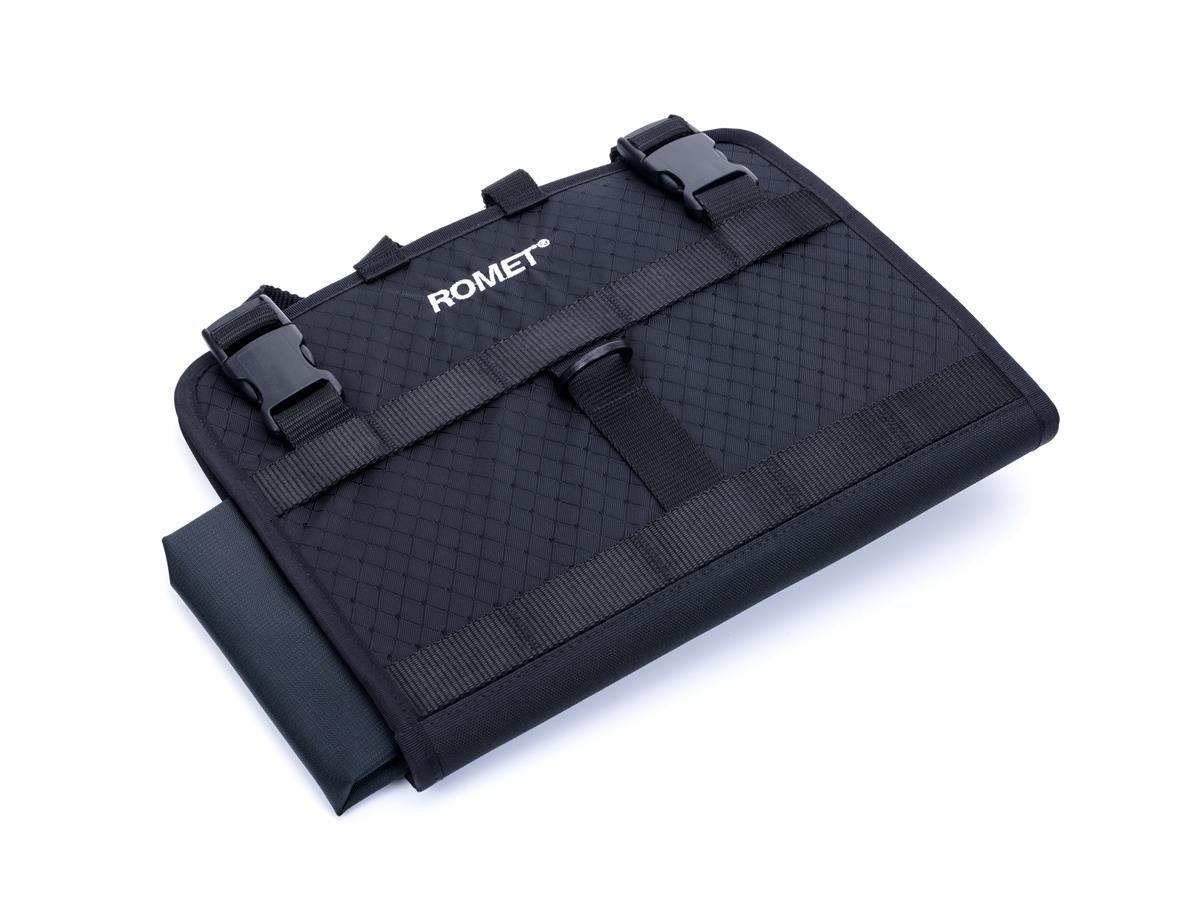 Sakwa na kierownicę ROMET TH6-6408  czarna 8,8 l  et/logo Romet