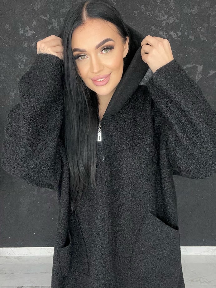 Bluza Plus Size Supełkowa z Bukli Oversize Czarna