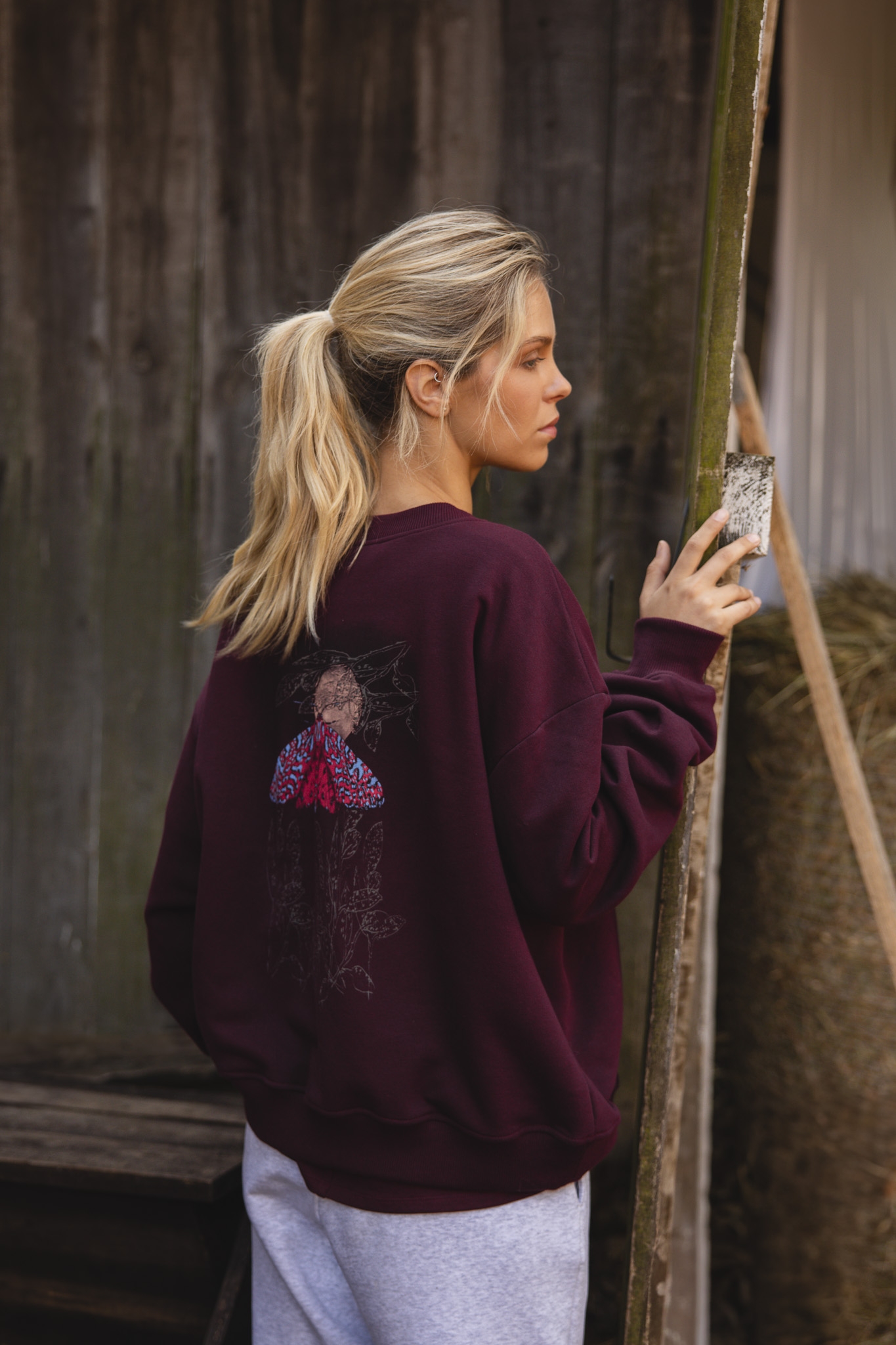 BLUZA BIG SISTER "NOCNY MOTYL" WINO