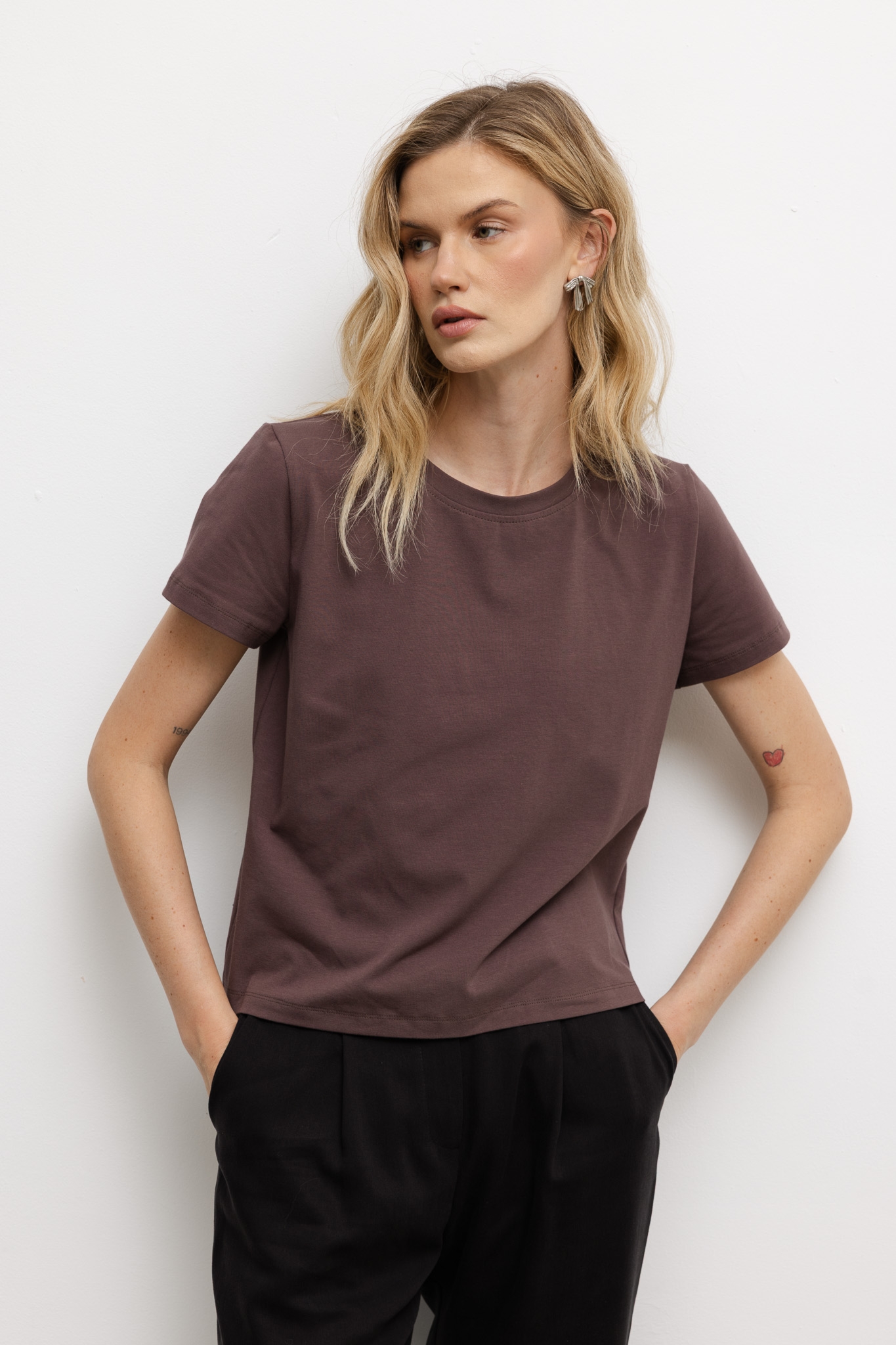 T-SHIRT LILY CZEKOLADOWY