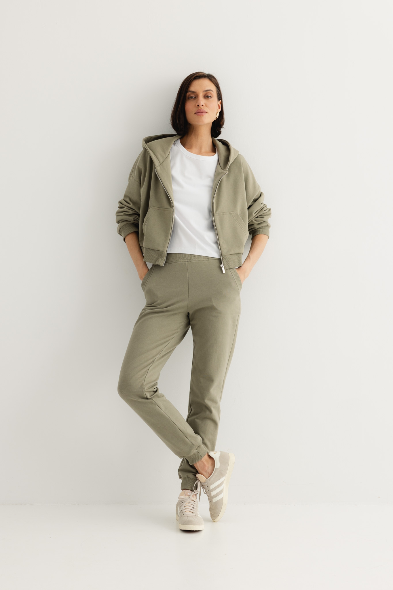 SPODNIE JOGGERS OLIWKA