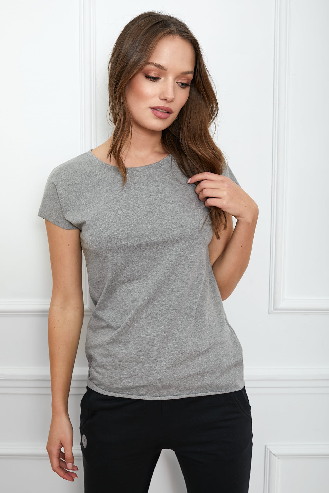 T-SHIRT OLIVIA BASIC SZARY