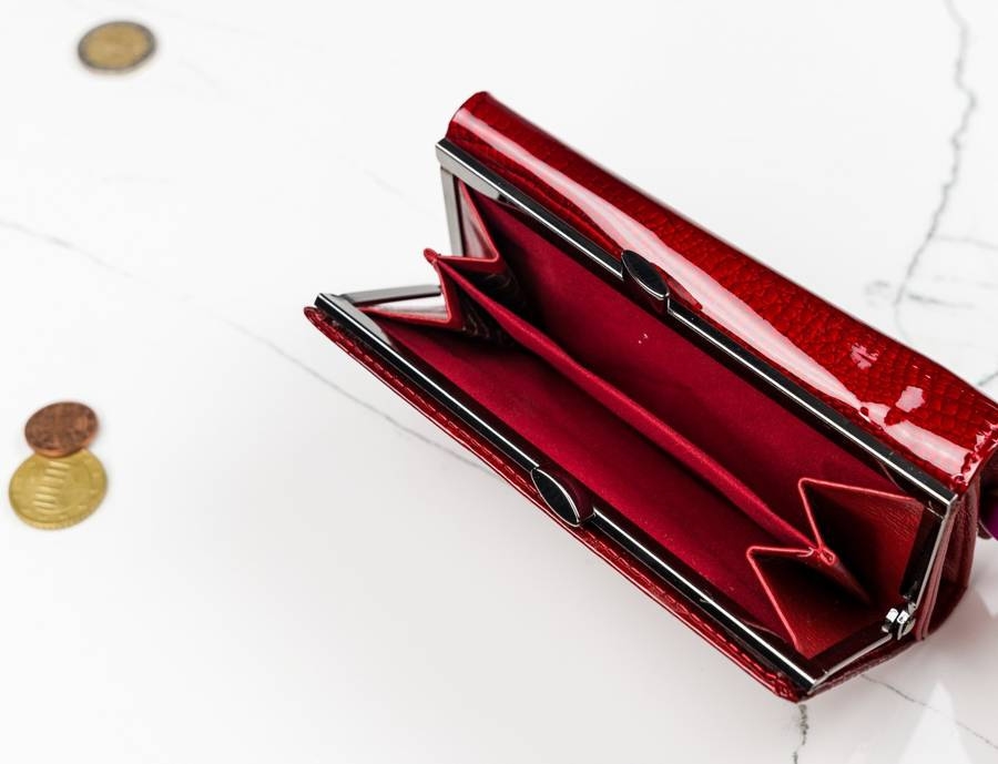 Skórzany portfel damski czerwony Lorenti 55020-RS-1176 RED