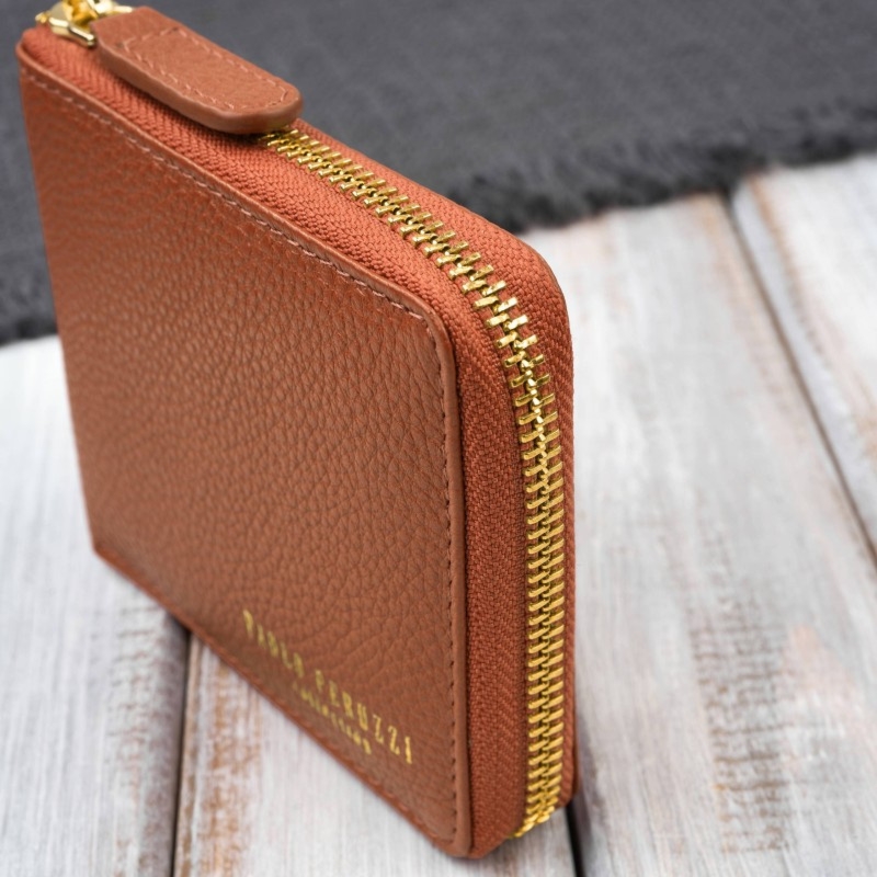 Portfel damski skórzany mały koniakowy w orientacji poziomej z RFID Paolo Peruzzi KV-04-CG