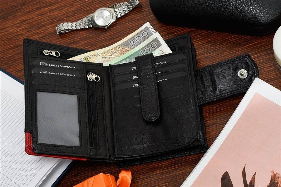 Damski skórzany portfel duży pionowy RFiD czarny BELTIMORE 039