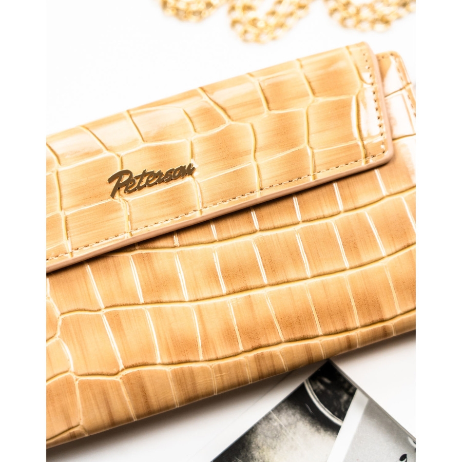 Portfel damski ze skóry ekologicznej w beżowym kolorze z tłoczeniem na wzór skóry krokodyla - Peterson