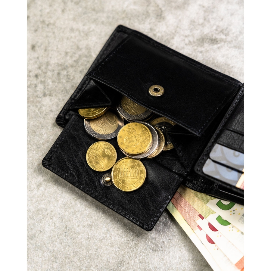 Czarny portfel męski ze skóry naturalnej wyposażony w system RFID - Peterson