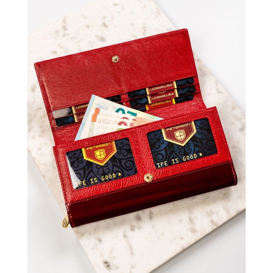 Duży, czerwony portfel damski z lakierowanej skóry naturalnej zamykany na zatrzask - Peterson