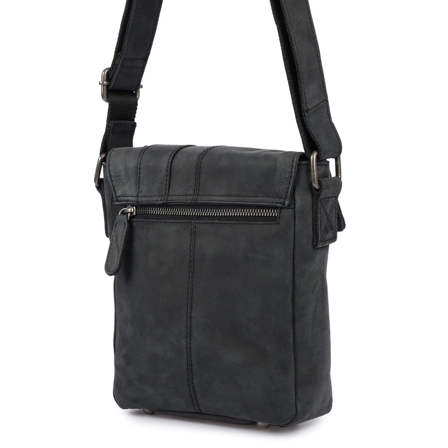 Torba męska skórzana na ramię zgrabna czarna elegancka Beltimore N10