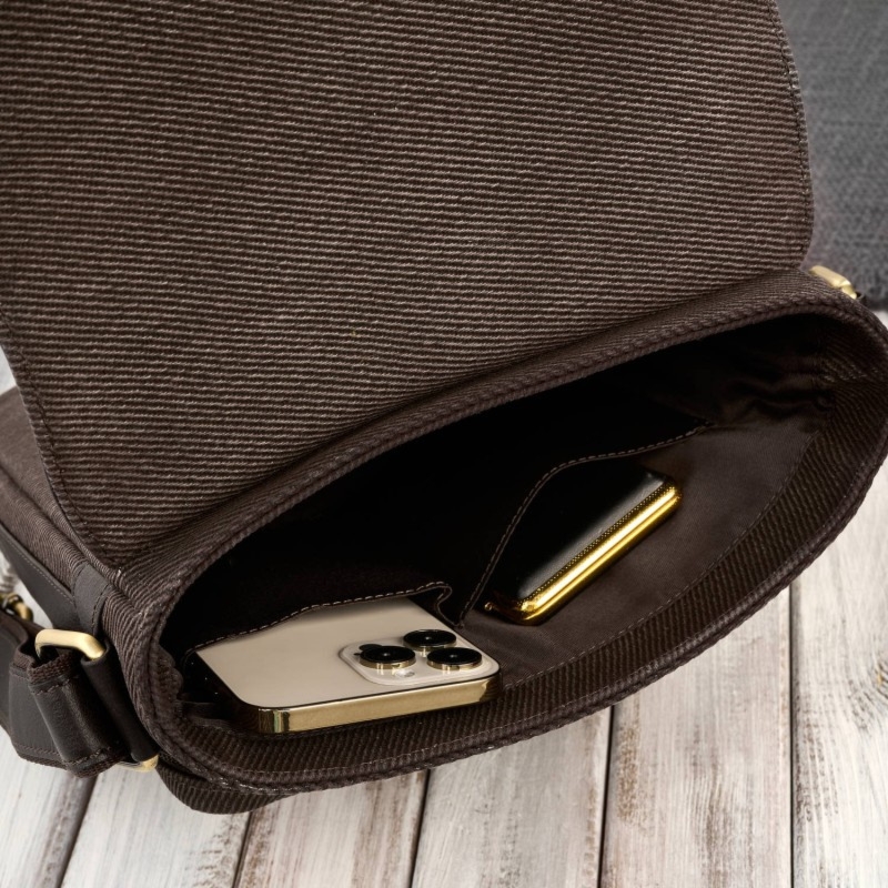 Listonoszka męska na ramię ze skóry i bawełnianego canvasu czarna Paolo Peruzzi AY-01-BR