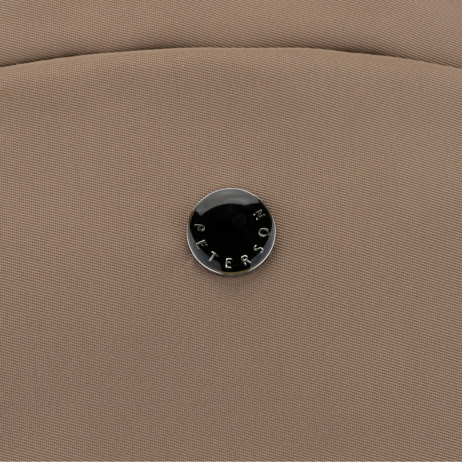 Mały, beżowy plecak damski wykonany z poliestru - Peterson