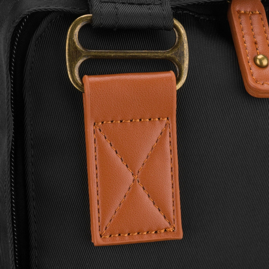 Czarno-brązowy, duży plecak damski wykonany z poliestru i skóry ekologicznej - Peterson