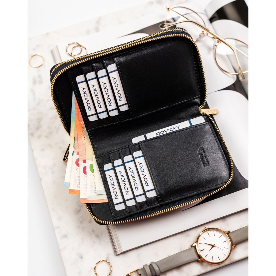Duży, czarny portfel damski ze skóry ekologicznej zamykany suwakiem - Rovicky