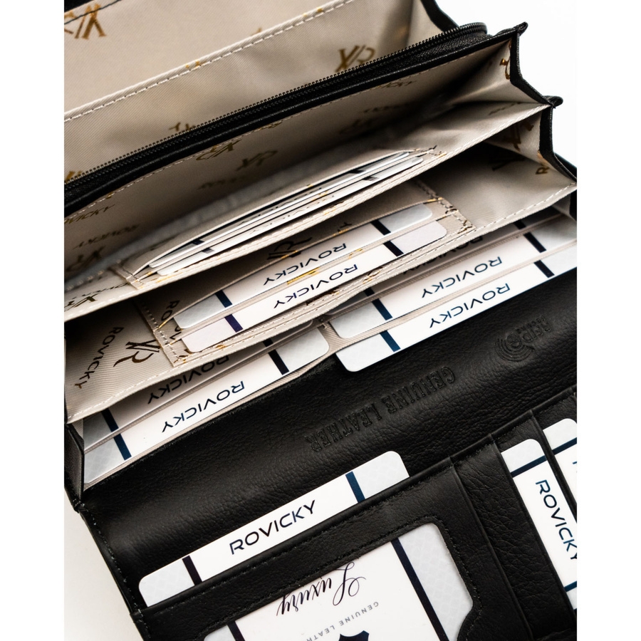 Duży, czarny, lakierowany portfel damski ze skóry naturalnej zamykany na zatrzask RH-20A-1-RS Rovicky
