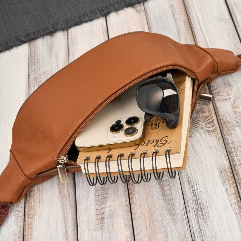 Saszetka nerka męska skórzana na pas koniakowa skóra naturalna Abruzzo ABR-51-CG