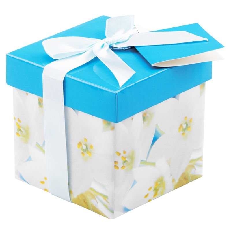 Image of Pudełko na prezent niebieskie z kwiatkami XS