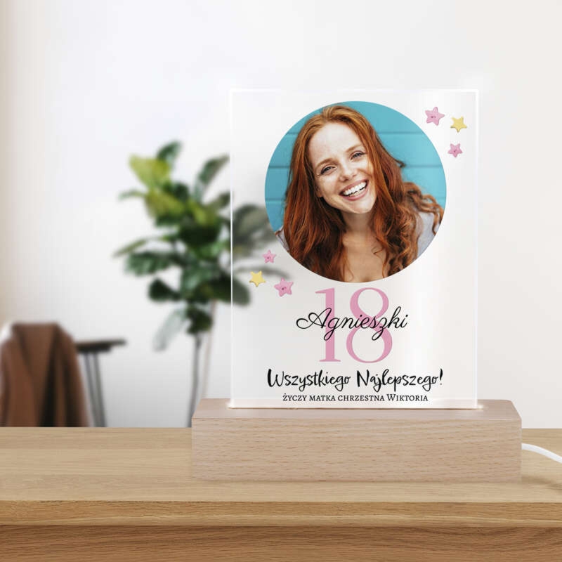 Ramka na 18. urodziny z akrylu i podświetleniem LED, personalizowana