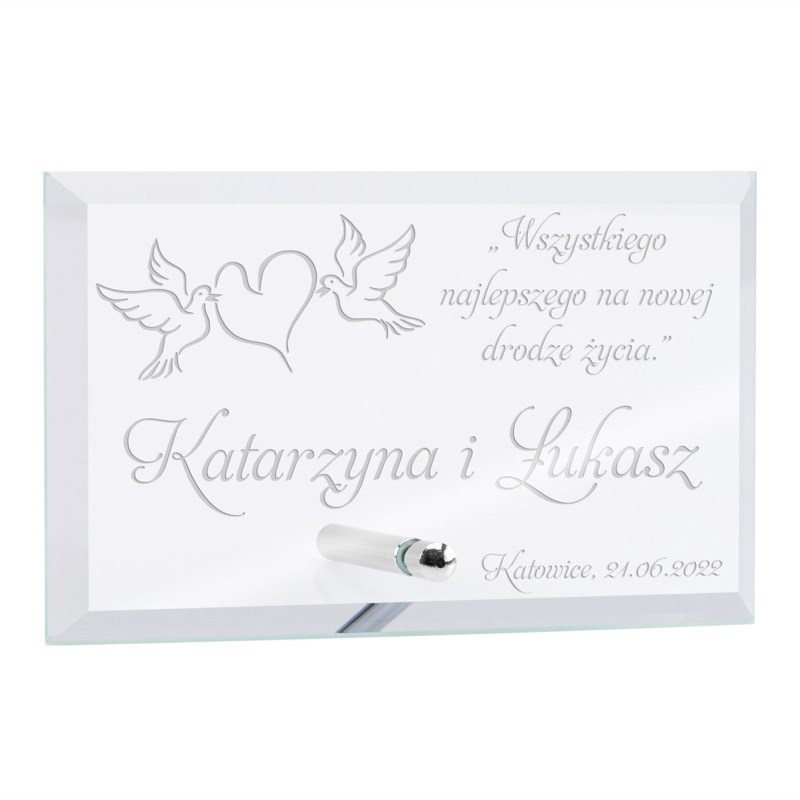 Szklana statuetka z grawerem z własnym tekstem i grafiką