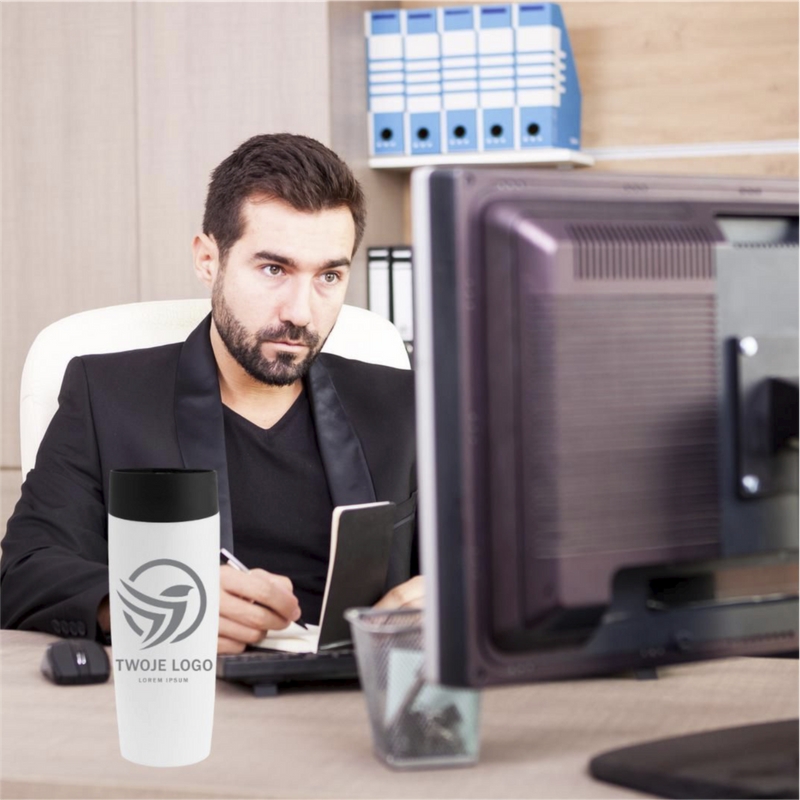 Kubek termiczny ze stali nierdzewnej z grawerem laserowym i logo