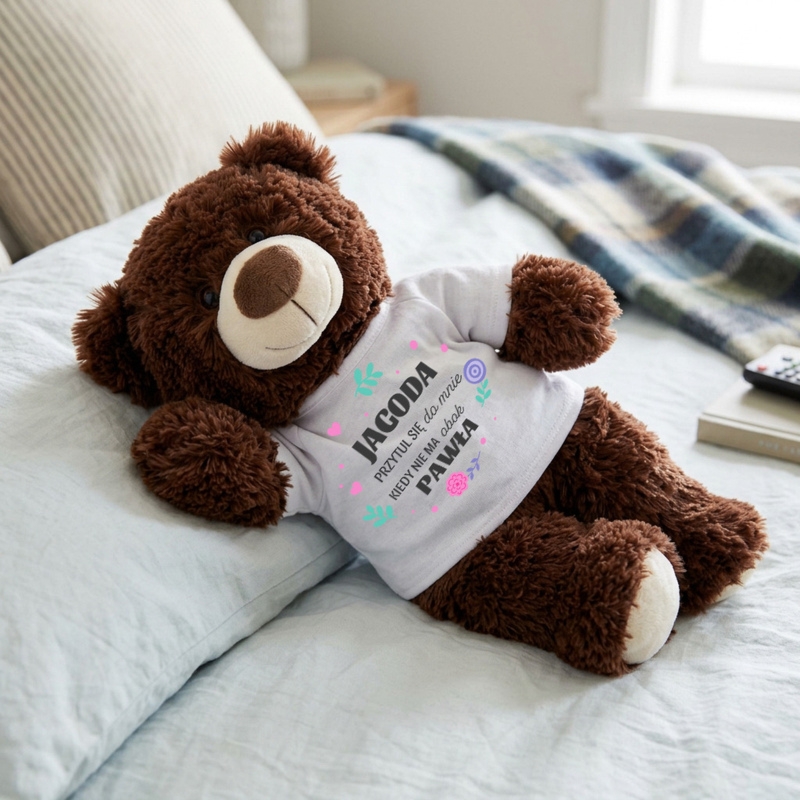 Miś z białą koszulką i nadrukiem miłosnym