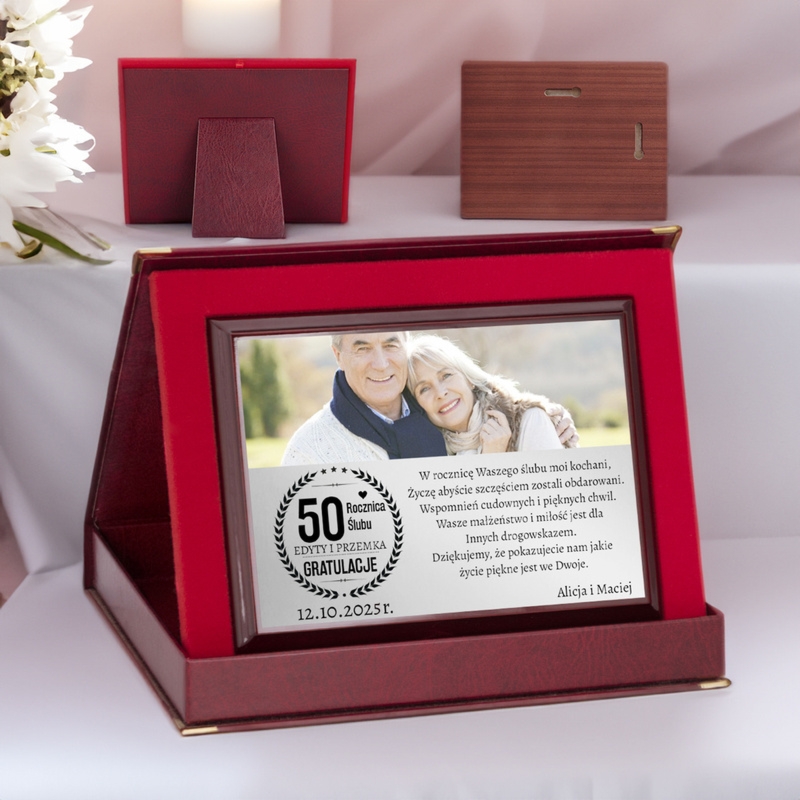 Prezent na rocznicę ślubu / Drewniany panel, srebrna tabliczka, etui, dedykacja