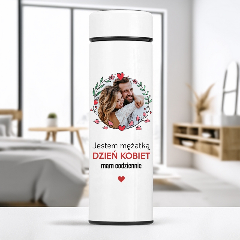 Kubek termiczny z wyświetlaczem LED – personalizowany nadruk na Dzień Kobiet 500 ml