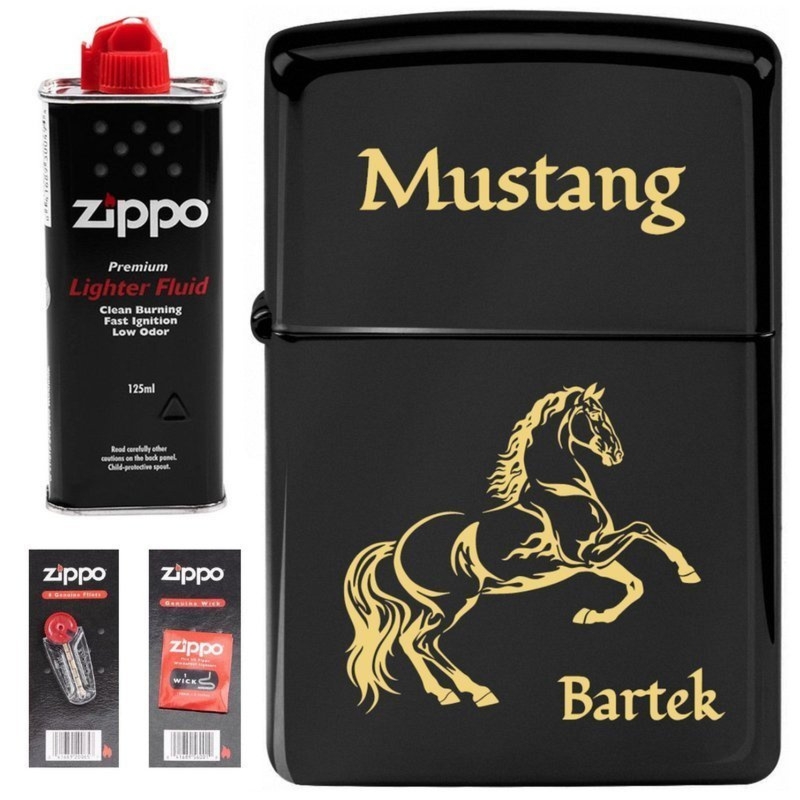 Zestaw Zippo 218 Black Matte z grawerunkiem i benzyną Zippo