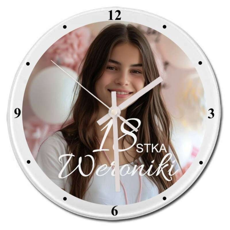 Okrągły szklany zegar na 18 urodziny z personalizacją UV, zdjęcie