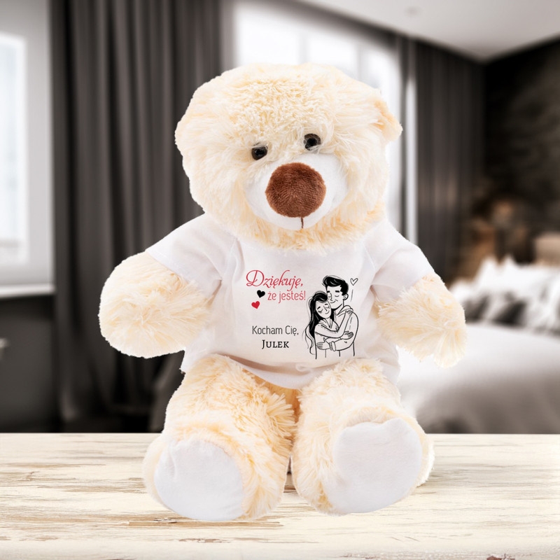 Walentynkowy miś pluszowy z podpisem na koszulce – personalizacja