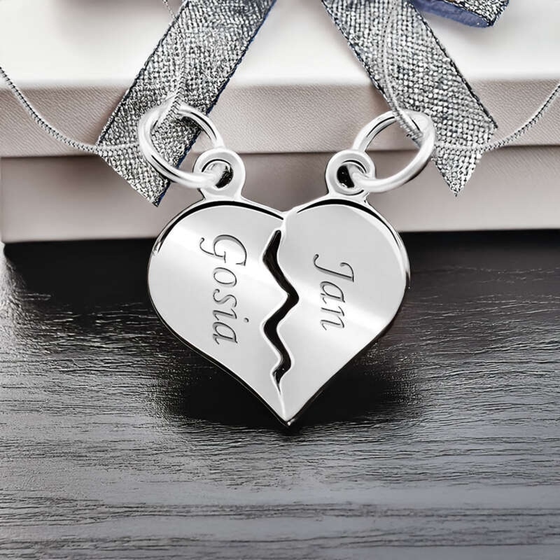 Na Walentynki wisiorek serce łamane 0,925 z grawerem i 2 łańcuszkami