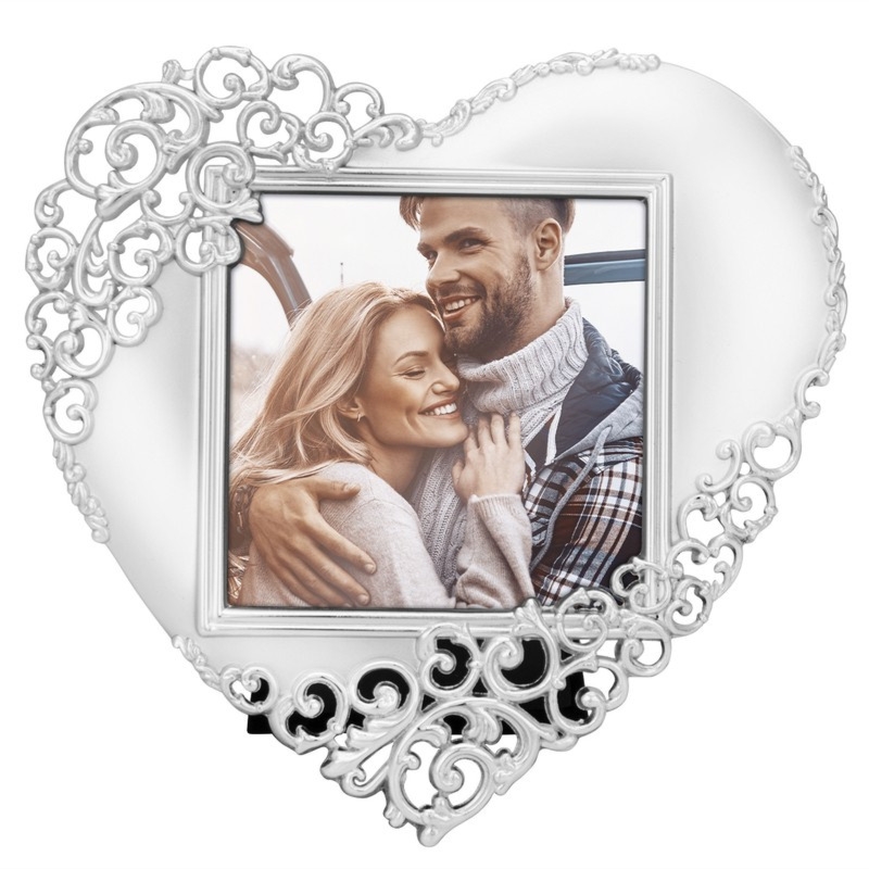Elegancka ramka na zdjęcie serce z metalu – na Walentynki
