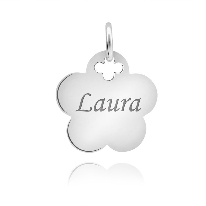 Na nieformalną okazję srebrny wisiorek chmurka 925 z grawerem