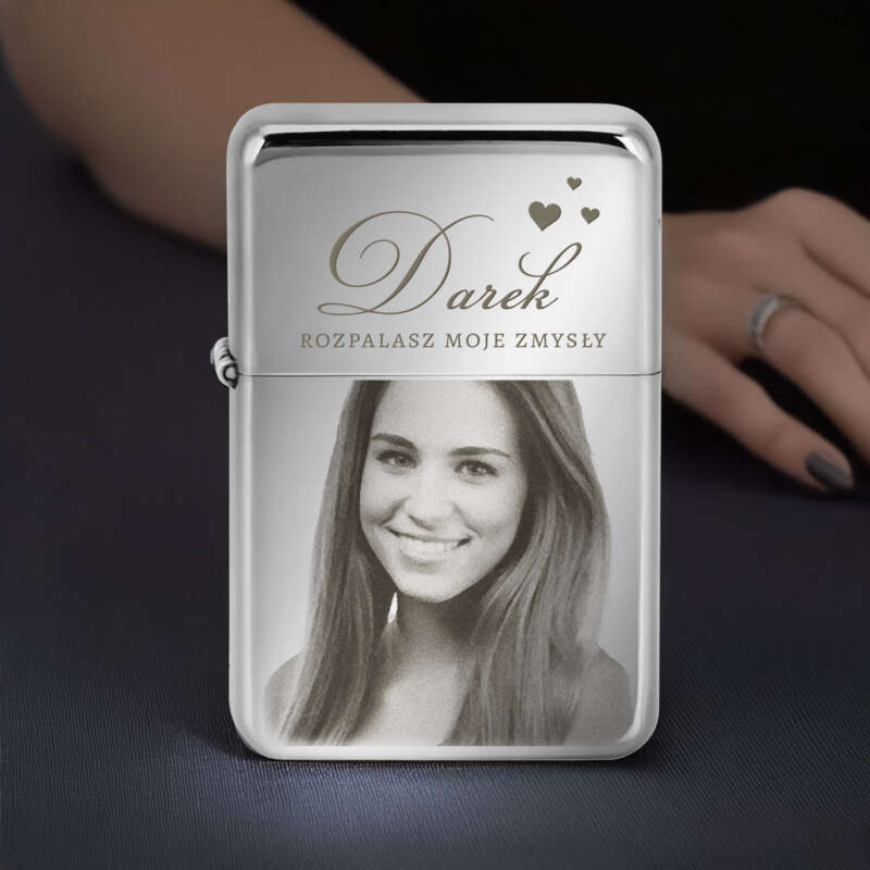 Zapalniczka benzynowa Tasman high polish chrome z grawerem