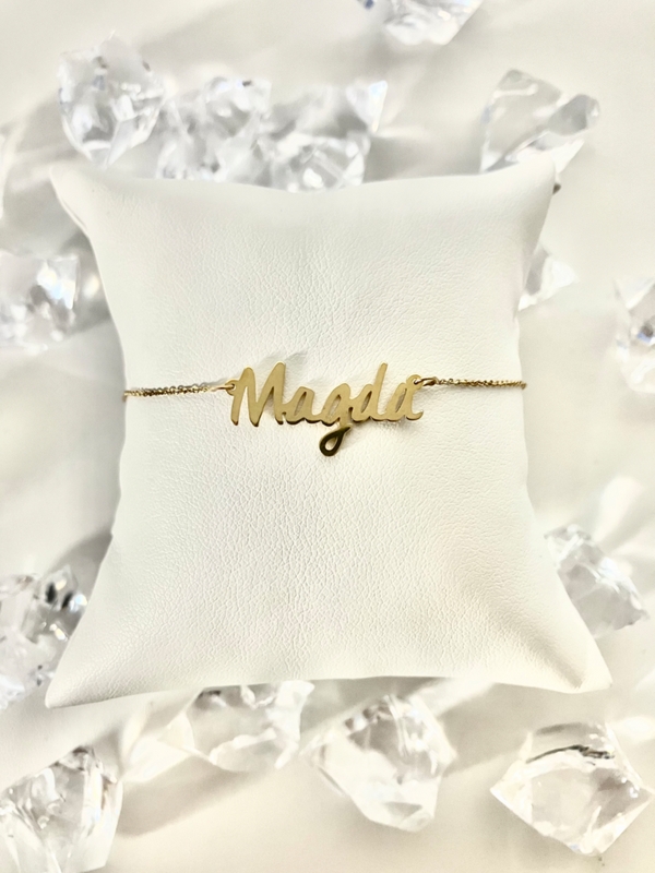 Złota bransoletka z imieniem Magda próby 333 z cechą probierczą