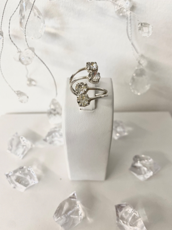 Srebrny pierścionek z cyrkoniami / Srebro pr. 925