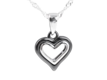 Na Walentynki srebrna zawieszka serce pr.925 czarna ceramika