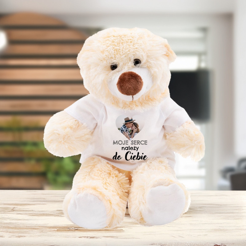 Walentynkowy miś pluszowy z Twoim zdjęciem na koszulce dla zakochanych