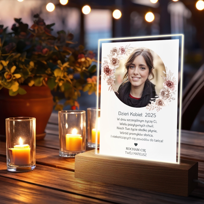 Akrylowa ramka z podświetleniem LED na Dzień Kobiet z nadrukiem
