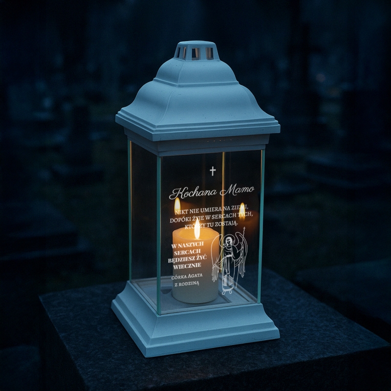 Lampion szklany kapliczka z grawerem i świecą LED na grób