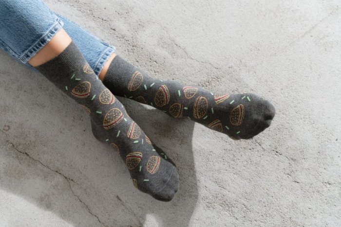 Skarpetki damskie More Hamburgers 078-164 Melanż Szary