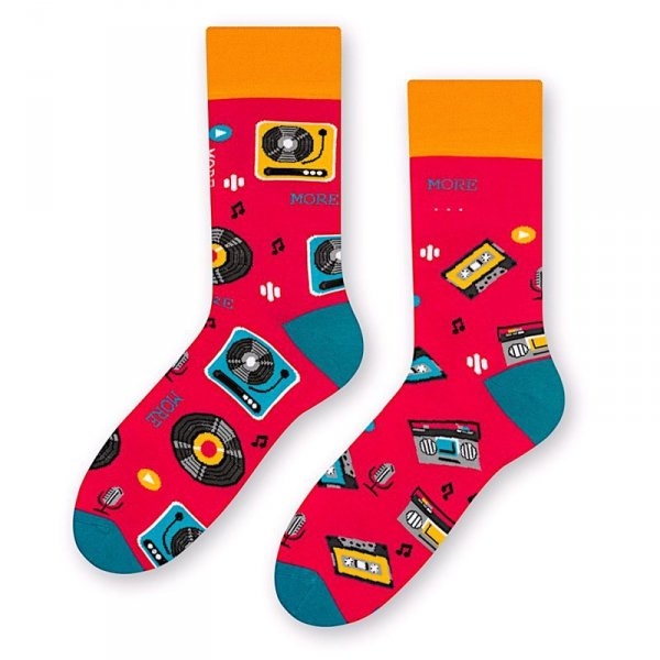 Skarpety More 078 015 asymetryczne music malinowe