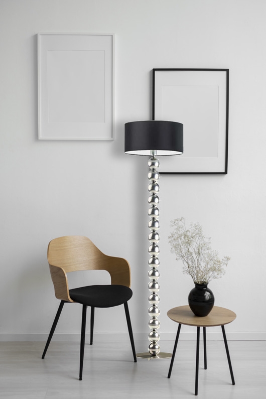 Image of Pakamera Nowoczesna lampa stojąca z kulami przy podstawie GIZA w kolorze srebrno-czarnym