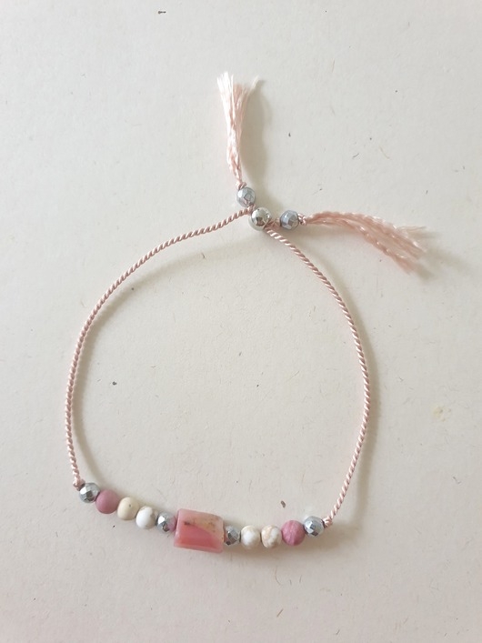 Image of Pakamera Bransoletka JEDWAB walec opal różowy, howlit, rodonit, hematyt