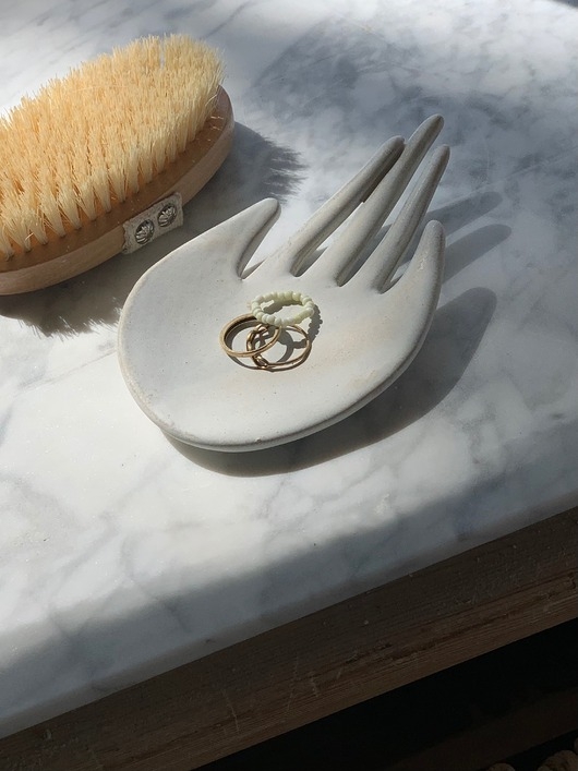 Image of Pakamera Ceramiczna Łapka Handmade Talerzyk na Biżuterię Matte White