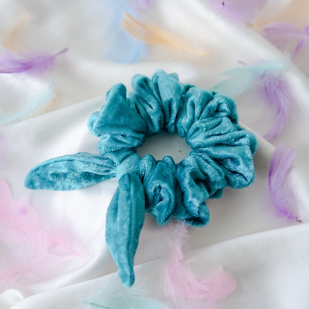 Image of Pakamera Scrunchie welurowa z wiązaniem turkus