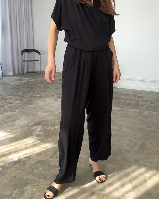 Image of Pakamera Spodnie Sento black