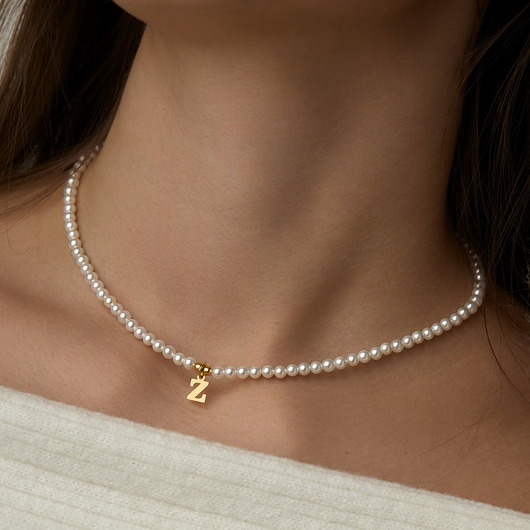 Image of Pakamera Choker naszyjnik perły naturalne literka- srebro 925 pozłacane