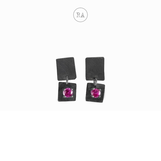 Image of Pakamera Srebro z cyrkonią - kolczyki BARBIE oksydowane