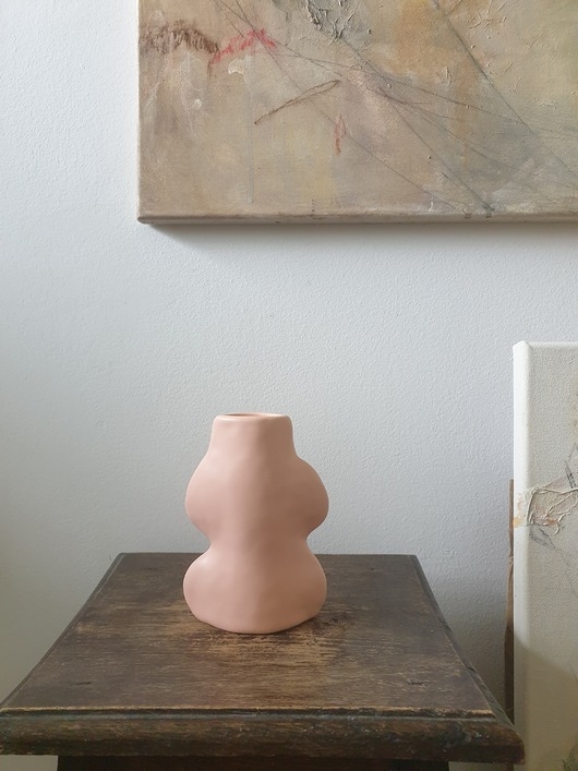 Image of Wazon rzeźba Fluxo różowy mały ceramika wys 14 cm
