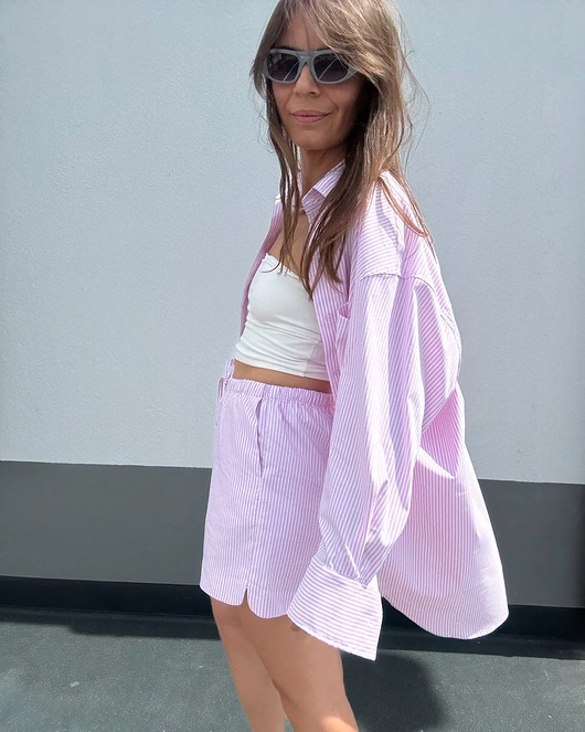 Image of Pakamera Koszula Calm oversize pastel pink stripes